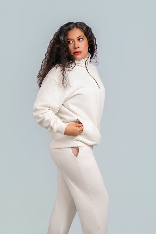 Set Beatline Beige — conjunto chaqueta y pantalón minimalista hecho en Ecuador 215GSM, COFRA STUDIO